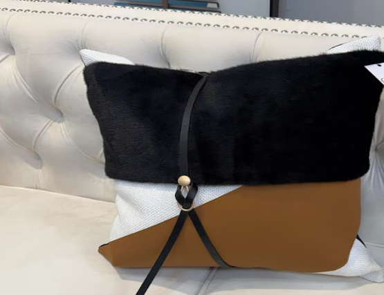 Black, brown nd whtesquare cushion - Cavelh