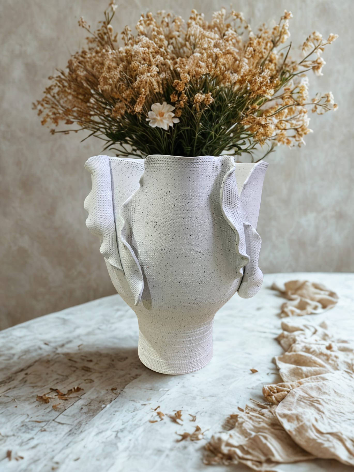 ZZ24017 - Ceramic decorative vase