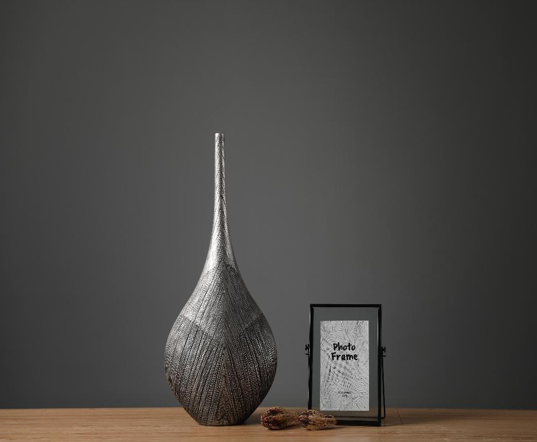 Grey Vases - Cavelh
