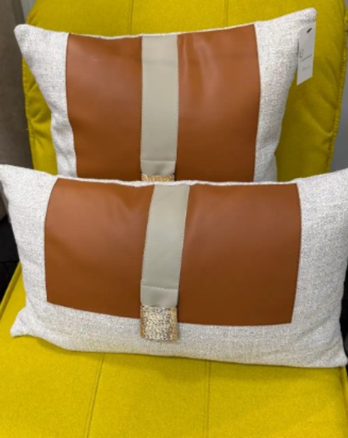 Square and tan lines square cushion design - Cavelh